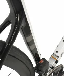 Vélo Route CANNONDALE SuperSix EVO Carbon Disc 105 Di2 Blanc/Noir - 2023 -VTT Electrique Boutique velo route cannondale supersix evo carbon disc 105 di2 blancnoir 2023 3