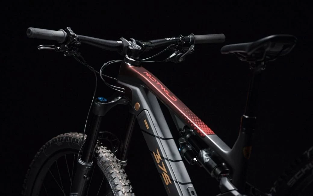 VTT électrique Rotwild RG375 PRO Rouge/Noir - 2023 5 VTT électrique Rotwild RG375 PRO Rouge/Noir - 2023 – Image 3